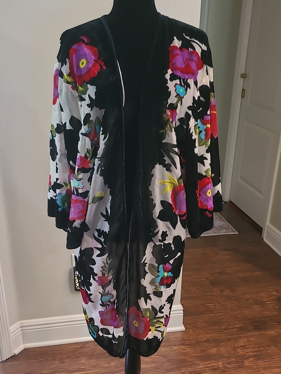 Tops - Anthropologie Payyon Kimono Black Floral Velvet Duster Cardigan Rayon Blend 0/s